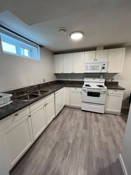 Cozy & Comfortable 2-bedroom Holiday home *